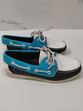 NEW SEBAGO DOCKSIDES WOMEN'S SIZE 6 NEW Blue White & Aqua